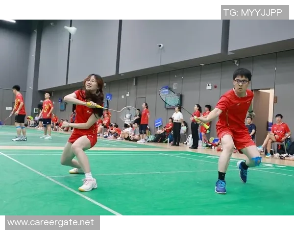 深圳羽毛球队配合策略分析与实战应用探讨