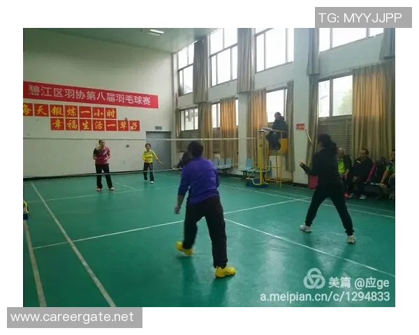 羽毛球纪实：见证成都羽毛球队从传统到现代的蜕变与发展之路