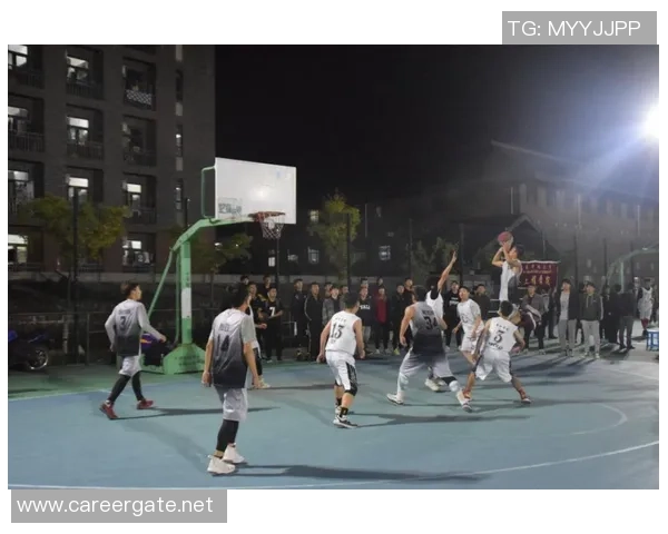 西安篮球队比赛经验分析与提升策略探讨 西安篮球队比赛经验分析与提升策略探讨