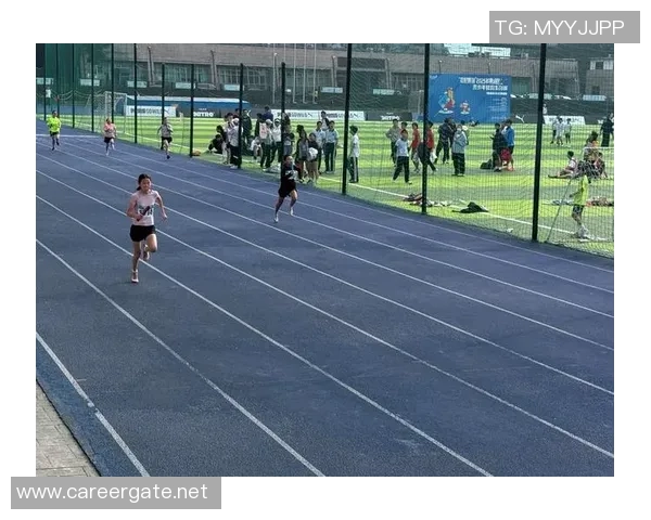 西安网球队荣登全国网球团队协作排行榜第三名展现团队实力与拼搏精神 西安网球队荣登全国网球团队协作排行榜第三名展现团队实力与拼搏精神