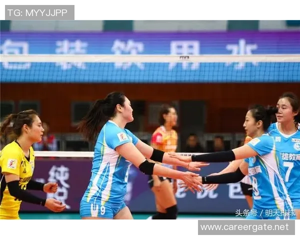 赵芳专访：从青涩球员到篮球教练的成长之路与心路历程分享