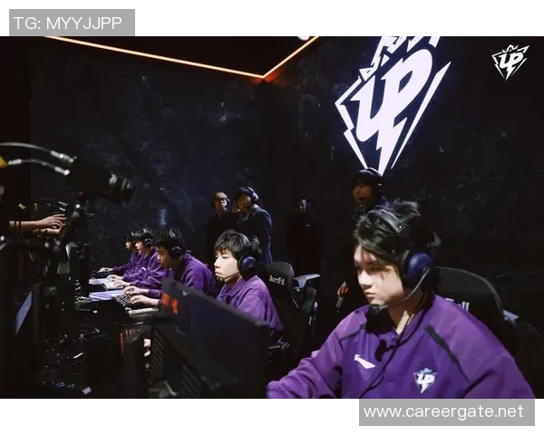 英雄联盟评论：JDG的快攻得失